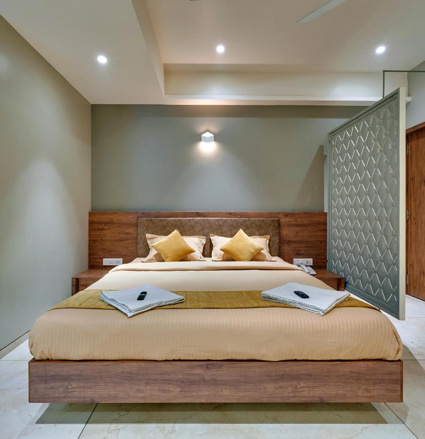 Hotel Swamini Kolhapur Buitenkant foto